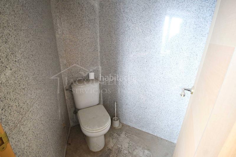 Foto 2953f1ac-5d01-441e-8bff-23d977054ab1. Nave industrial  en poligono industrial este. 835 metros, dos plantas con montacargas y oficina. en Parla