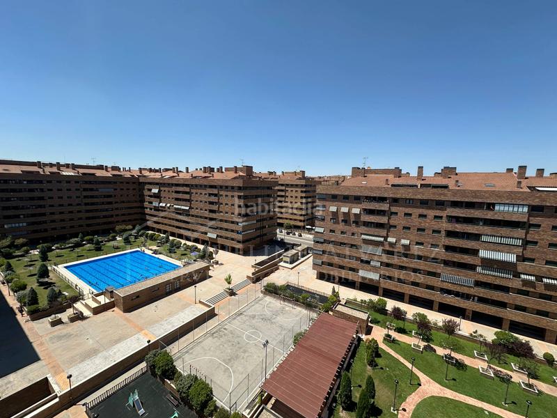 Foto 267024a2-5660-4564-8005-50c69c5f52d9. Àtic amb aparcament piscina a El Quiñón Seseña