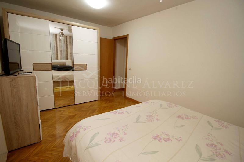 Foto 2123c824-aaeb-46e5-937b-3ac5b48bf2f3. Zweistöckige wohnung mit parking in Yuncos