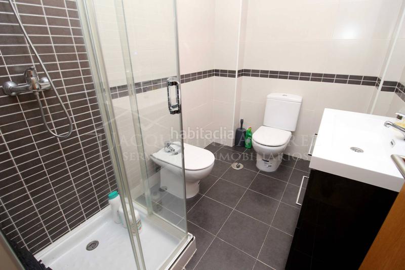 Foto 86975d82-1e45-45ef-92a5-e8510fd00567. Zweistöckige wohnung mit parking in Yuncos