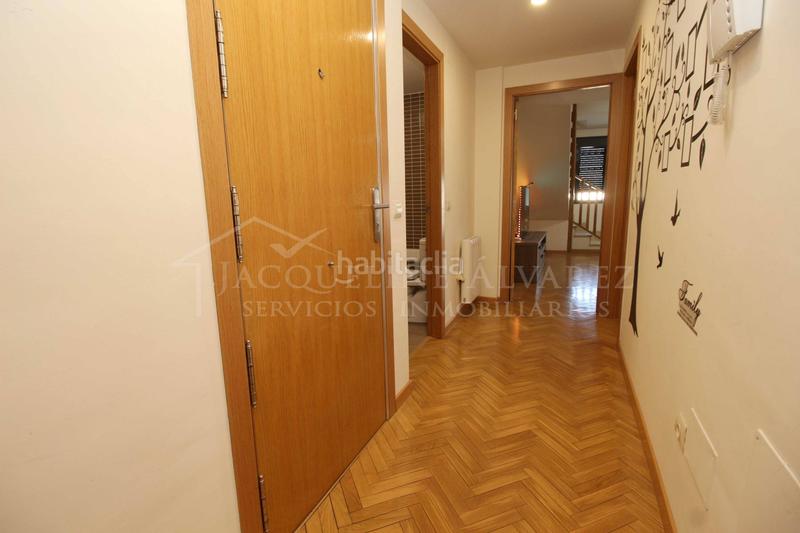 Foto c75f5a7d-c3d7-481a-91bc-94f88de8fa34. Zweistöckige wohnung mit parking in Yuncos