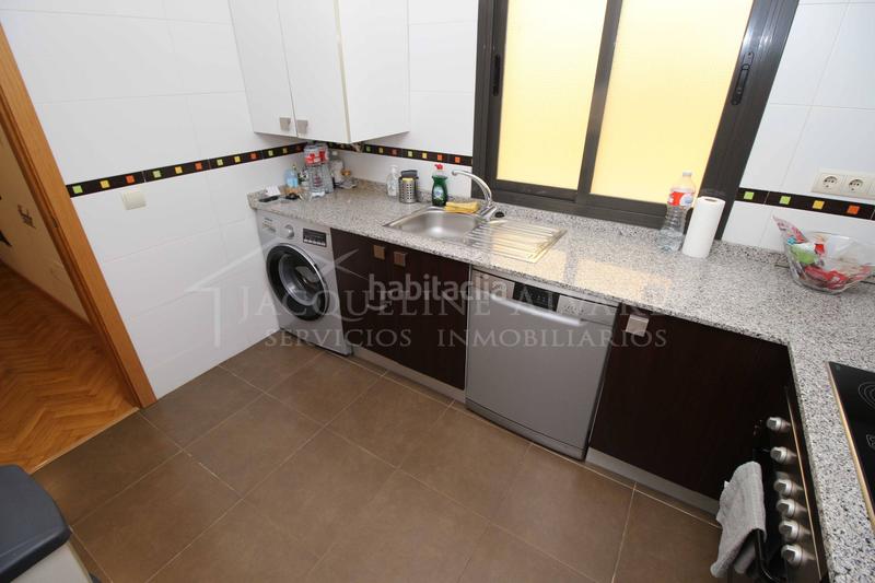 Foto c7dc379f-2622-43e3-886c-feba8c8c3cbb. Zweistöckige wohnung mit parking in Yuncos