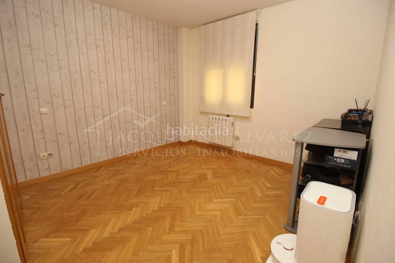 Foto d9195917-b004-4091-8973-51b3aeb31dd6. Zweistöckige wohnung mit parking in Yuncos