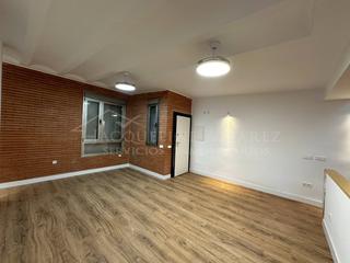 Bureau à El Carrascal. Oficina  vivienda dúplex, 2 dormitorios, 2 baños, reformado