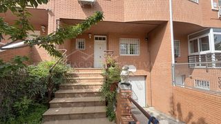 Reihenhaus in Altos del Olivar-El Caracol. Tu nuevo hogar te espera en  valdemoro!