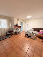 Reihenhaus in Magán. Chalet adosado con gran patio privado y buhardilla