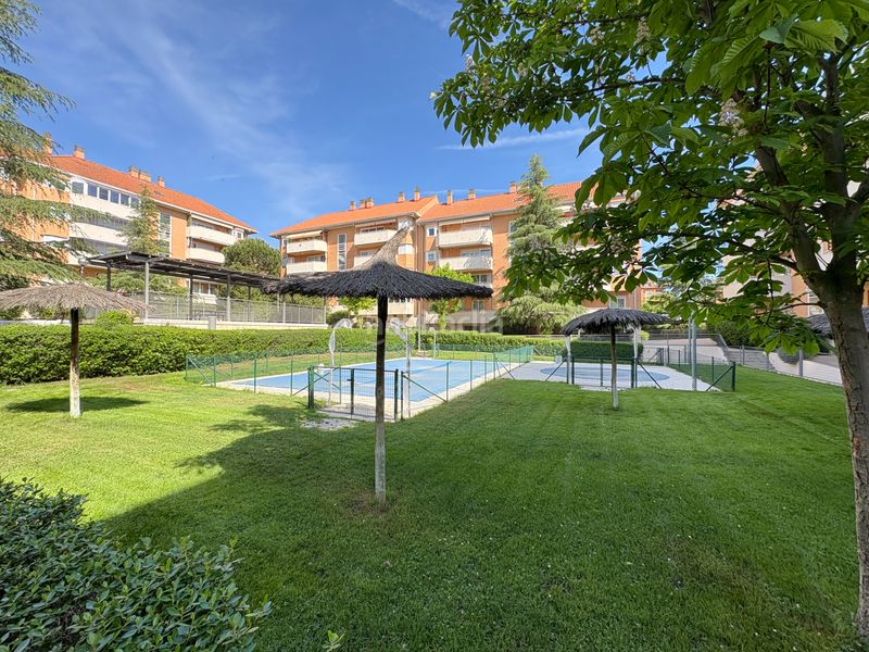 Foto 34cb8f31-8295-4b6b-9247-2effa3d45886. Rent flat in calle ventura rodríguez 8 in Sector B Boadilla del Monte
