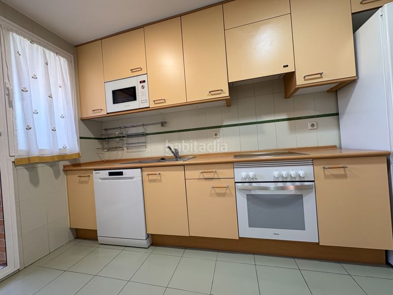 Foto 40d546e5-5d59-4e69-b80e-147f08d16fbe. Rent flat in calle ventura rodríguez 8 in Sector B Boadilla del Monte