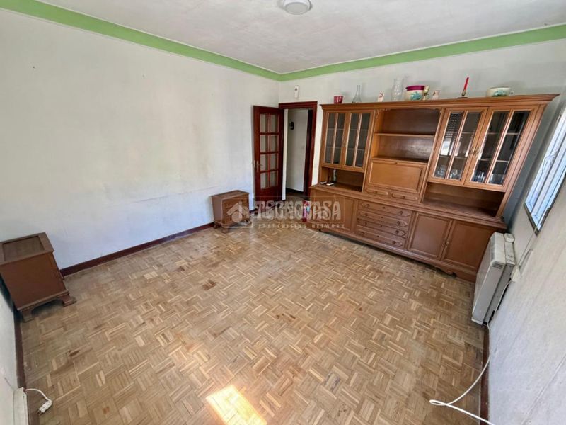 Foto 4645efce-c374-45ed-bbae-99f0d6c34779. Pis a Palomeras Bajas Madrid