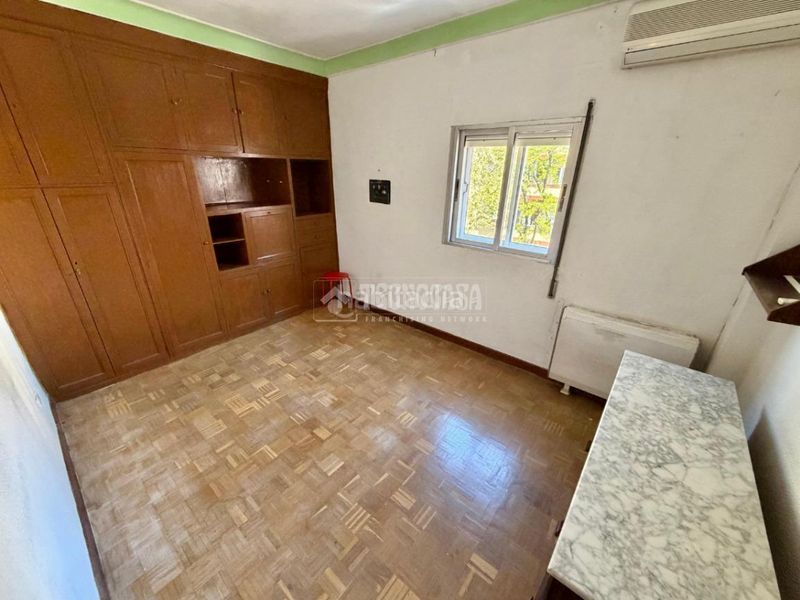 Foto f88abf8b-44ed-4120-a884-167eaeeafc79. Pis a Palomeras Bajas Madrid