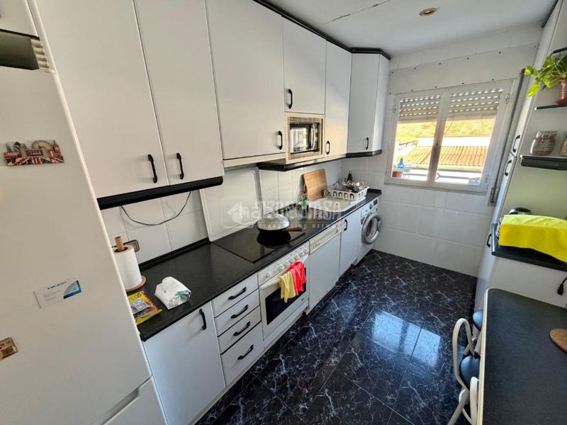 Foto c43aab2f-db34-4641-9afb-8a1009bf835c. Pis a Palomeras Bajas Madrid