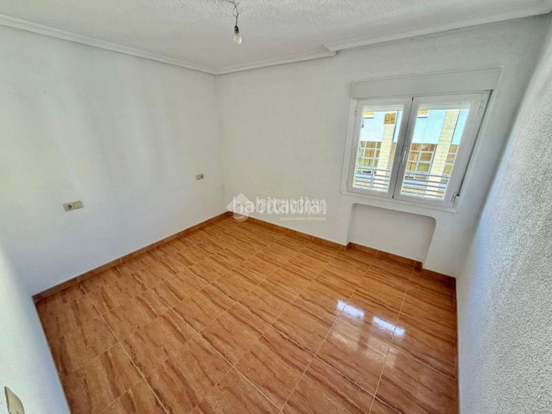 Foto 6cc8a7e7-de81-49ad-808e-56278af8dac4. Piso  en venta en San Diego Madrid