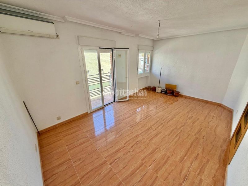 Foto b71fbd5a-72db-4247-ae2f-ce9001af354e. Piso  en venta en San Diego Madrid