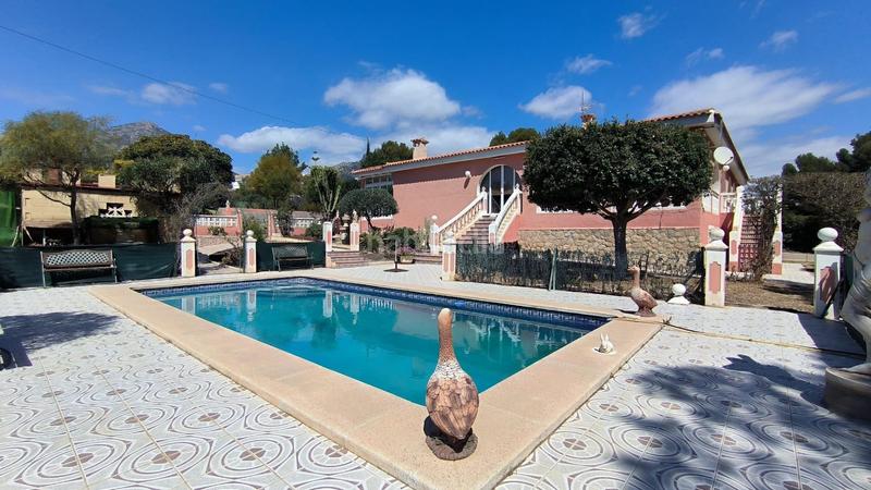 Foto 4c1759bb-8302-4a73-9fe9-bb55f92a433b. Maison avec piscine dans Coloma Nucia (la)