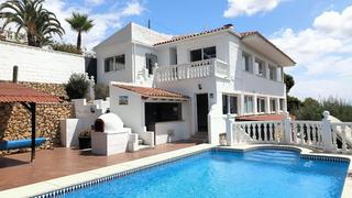 Haus en Escandinavia-Cautivador. Chalet renovado en la nucia