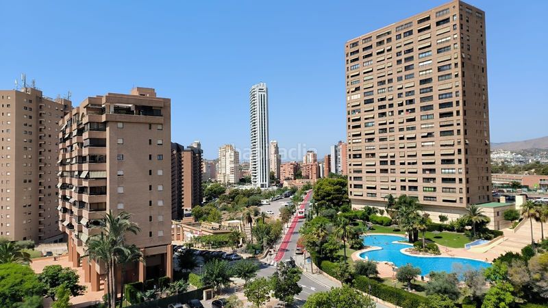 Foto b3bb33ac-de36-4dcf-9667-361d4745a4aa. Apartament amb calefacció aparcament piscina a Playa Poniente Benidorm