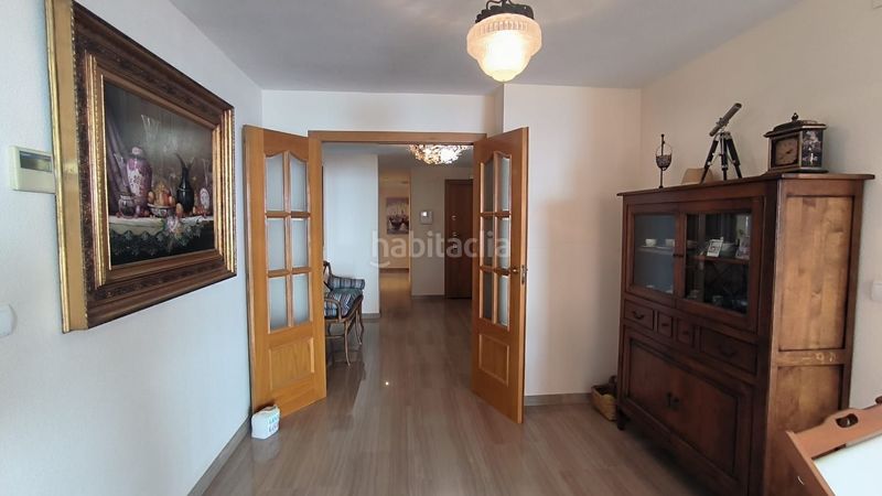 Foto f5e7faab-38c0-4bc7-839d-558055c406f0. Apartament amb calefacció aparcament piscina a Playa Poniente Benidorm