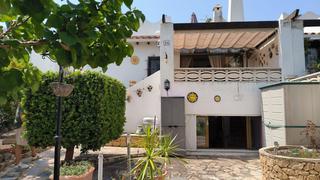 Casa a Montebello - Nou Espai. Pareado con encanto