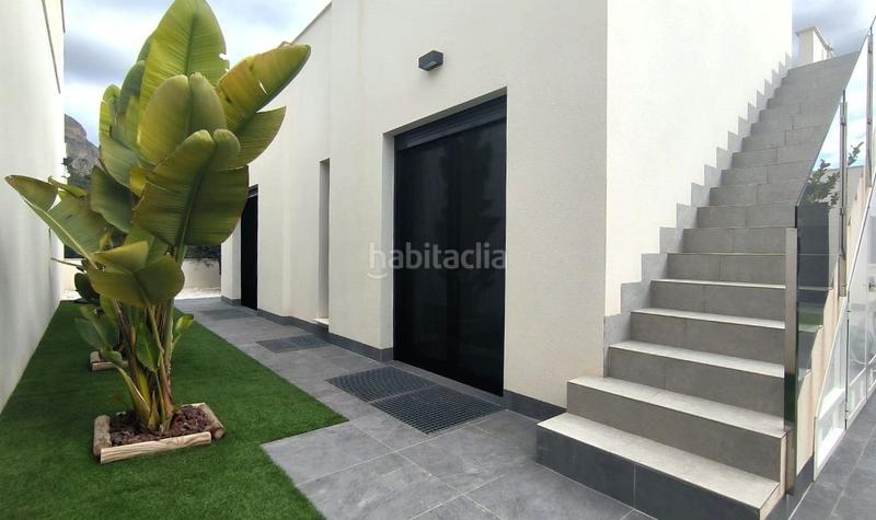 Foto 111ea036-c9e8-4f28-b5a2-f8ad873d8299. Casa villa moderna con amplio apto invitados en Polop