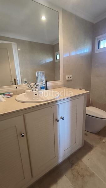 Foto 3147ebcf-5547-4e93-a37d-aba00528b607. Casa chalet independiente estilo mediterreneo en Urbanizaciones Benidorm