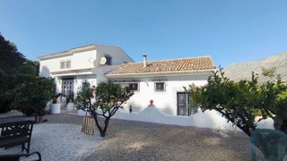 Casa en Guadalest. Escaciosa casa en guadalest