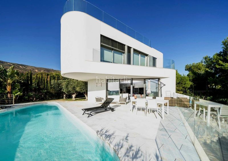 Foto 1df3eed4-458a-4849-a1f4-9c425fdb2e61. Casa amb calefacció piscina a Golf Bahía Finestrat