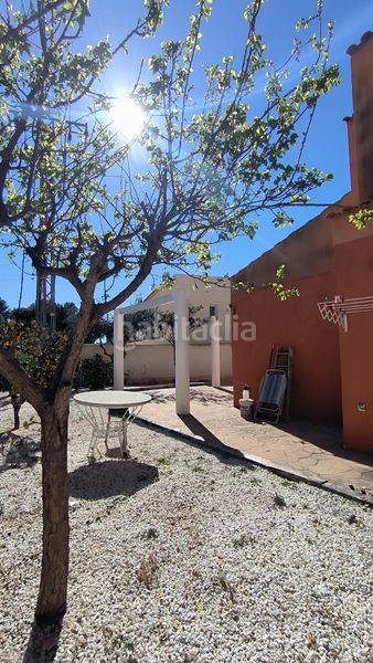 Foto 233515aa-3176-4f4e-854c-fe6b9be1f27c. Casa amb calefacció a Coloma Nucia (la)
