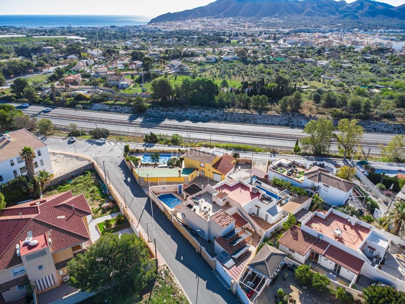 Foto 69a6e593-acdb-4c30-b597-b798361303a6. Casa amb calefacció piscina a Escandinavia-Cautivador Alfàs del Pi (l´)