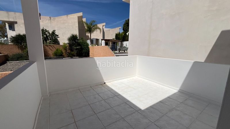 Foto 15950df6-4fde-4169-9ab0-66a4d2390759. Casa amb calefacció a Coloma Nucia (la)