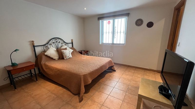 Foto b02d84b6-d76a-40b2-8e72-18b684bec0de. Casa amb calefacció a Coloma Nucia (la)