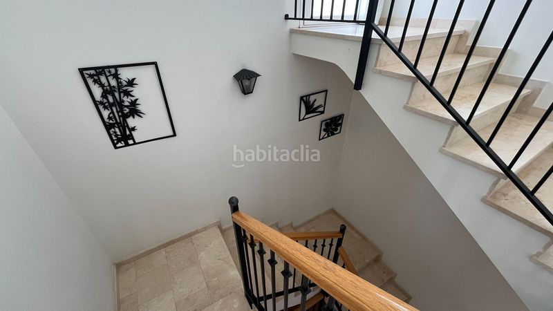 Foto f5ff32a4-1801-470b-9f03-87672af5a72a. Casa amb calefacció a Coloma Nucia (la)