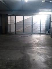 Parking voiture  Carrer del dibuixant avellaneda. Plaza de prquing  fcil acceso