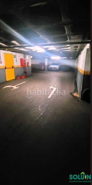 Foto a23e5fa4-ab13-4a88-990d-b5d3896d6703. Parking coche en Aluche Madrid