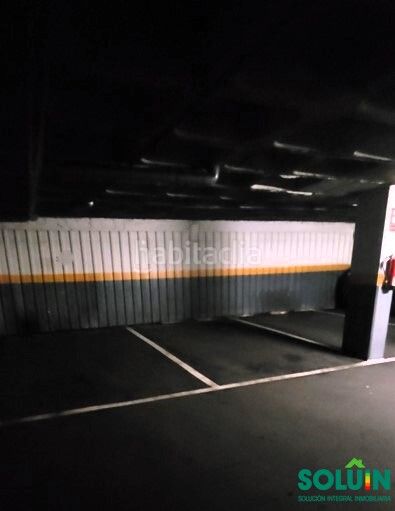 Foto af382367-2497-4125-b9a4-c211606a8eac. Parking coche en Aluche Madrid