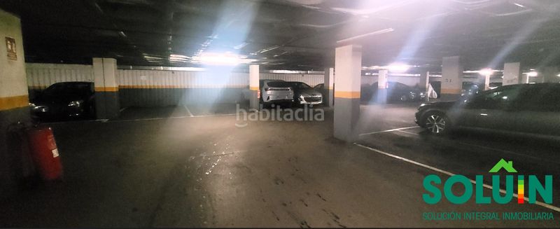 Foto b4aad76f-c10d-47fa-88b3-6903894cb103. Parking coche en Aluche Madrid