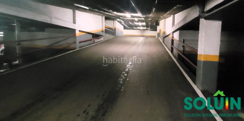 Foto fd5f1009-c72c-4278-a916-c3aabf8872be. Parking coche en Aluche Madrid