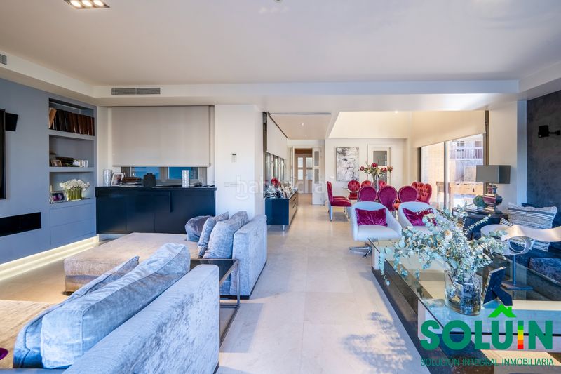 Foto a4b15279-f861-4a7c-949c-1ab2479e1da7. Casa amb xemeneia calefacció aparcament piscina a Pozuelo de Alarcón