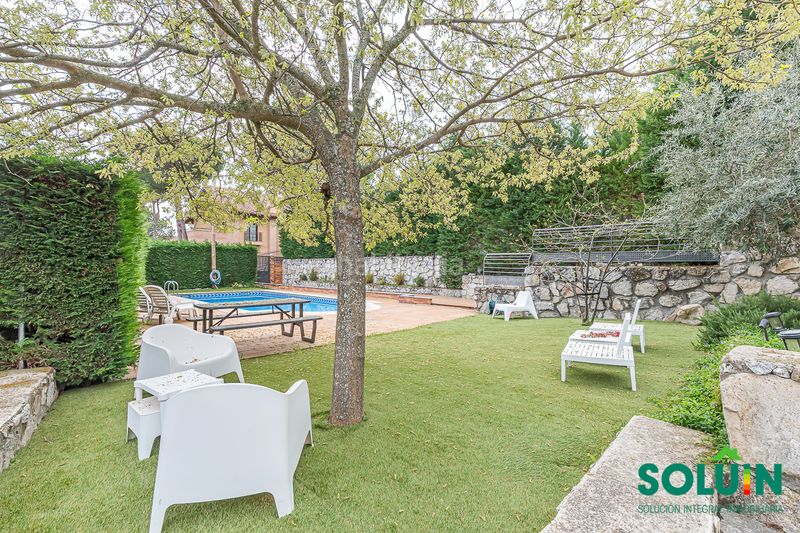 Foto 618821a8-e871-4fcf-8e6e-e20314746f64. Casa amb xemeneia calefacció aparcament piscina a Torrelodones