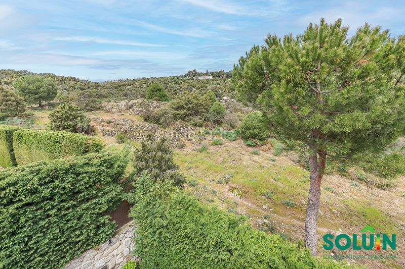 Foto 652c6a2c-5790-4235-925e-a0e4fa636791. Casa amb xemeneia calefacció aparcament piscina a Torrelodones