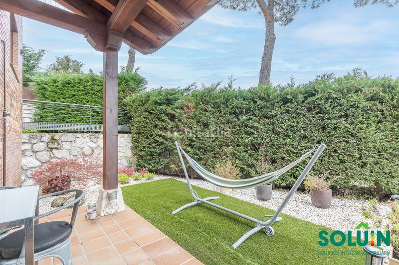 Foto a6b4fb94-e5ee-482e-bc24-8d0ac5064a2f. Casa amb xemeneia calefacció aparcament piscina a Torrelodones