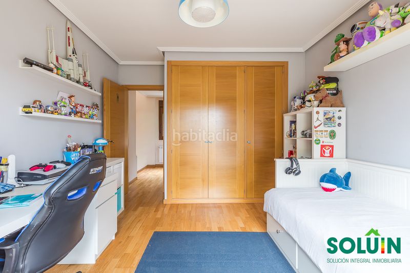 Foto e857d178-4944-41dc-b802-0a939ad99284. Casa amb xemeneia calefacció aparcament piscina a Torrelodones