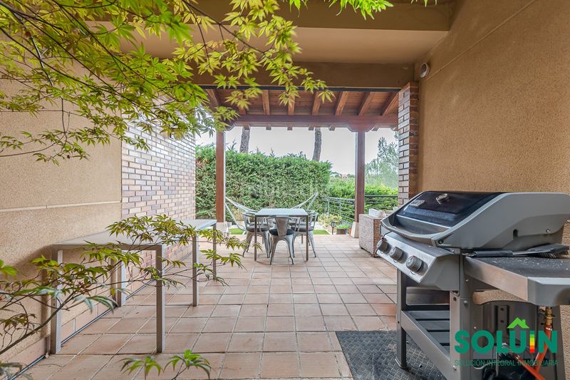 Foto 00192fa9-aaf4-4507-b721-99d726e86383. Haus mit kamin heizung parking pool in Salud y Alegría - El Lago Torrelodones