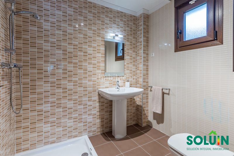 Foto 0b77424a-dfe5-4e08-aa74-41a2a7ad82fa. Maison avec cheminée chauffage parking piscine dans Torrelodones