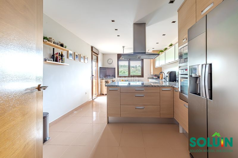 Foto 214bdae5-7e5b-4864-9f79-e4440a401a09. Maison avec cheminée chauffage parking piscine dans Torrelodones