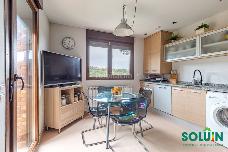 Foto ca31780a-10f9-49c1-ad66-07da9b6f8c3d. Maison avec cheminée chauffage parking piscine dans Torrelodones