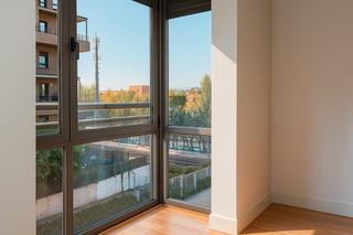 Miete Etagenwohnung  Avenida del talgo. Piso con excelente ubicación.