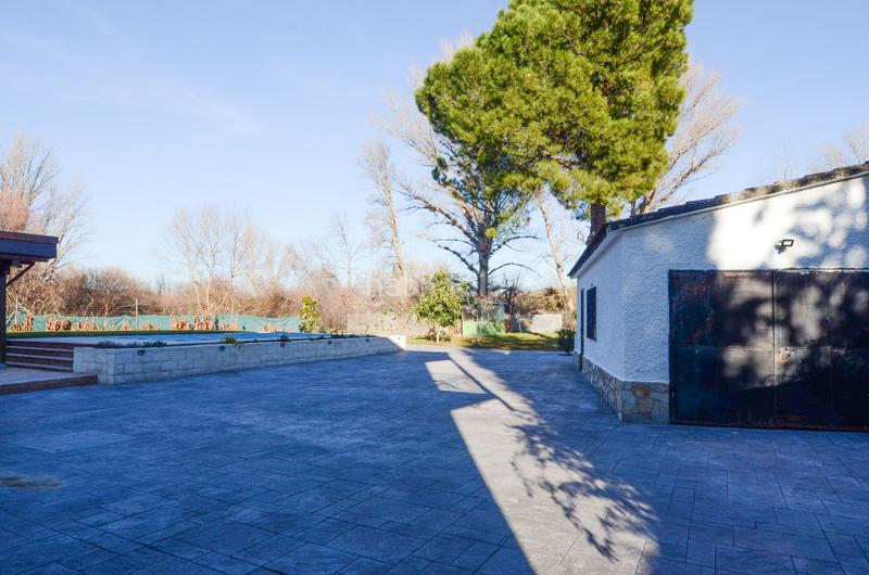 Foto f7ef74ee-4c87-4920-9f40-cae44d616302. Casa amb calefacció piscina a Quijorna