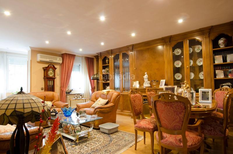 Foto f5bde818-8344-4c62-858b-e7b86229dbad. Appartement avec chauffage dans Moscardó Madrid