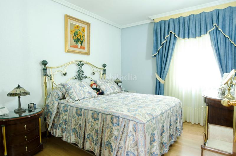 Foto b9497bbe-5436-43c3-8a4c-365ce353a1af. Etagenwohnung mit heizung in Moscardó Madrid