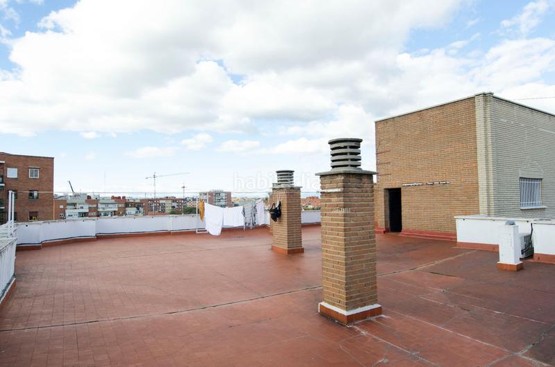 Foto f702ccaf-9785-4491-b0c5-f81f02a74910. Etagenwohnung mit heizung in Moscardó Madrid